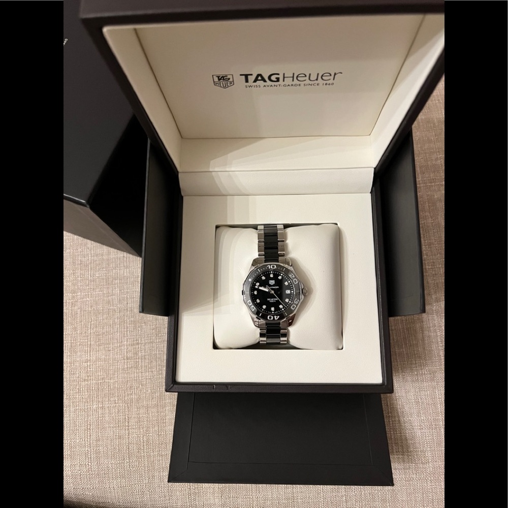 Tag Heuer Aquaracer Women watch w Diamonds